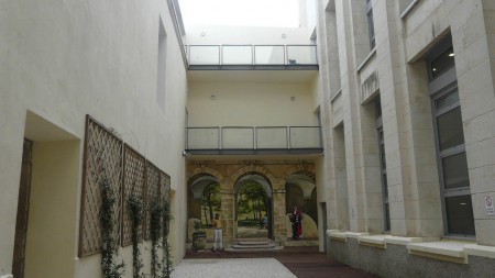 Montpellier . Faculté de droits . Surface 90 m²